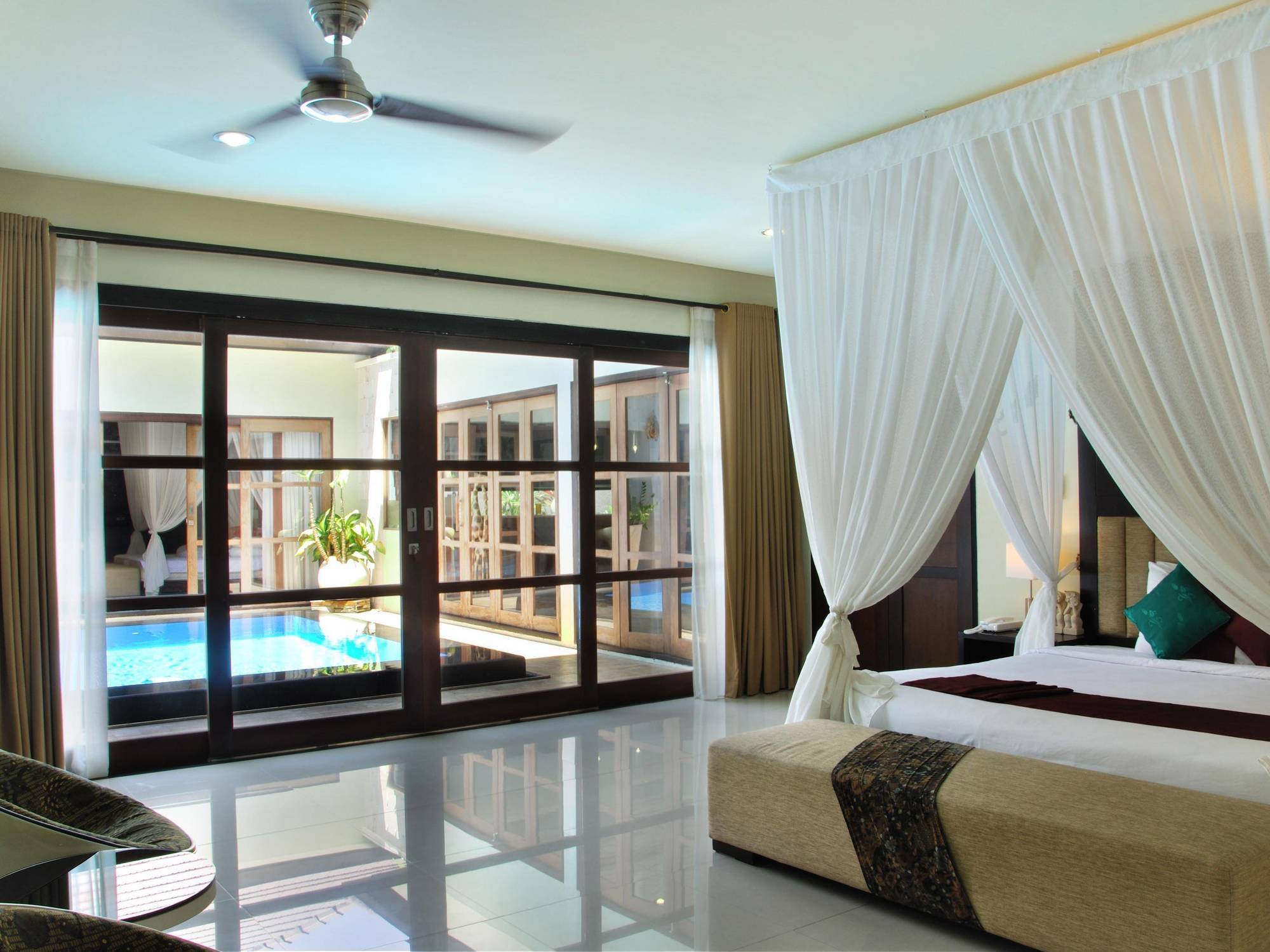 M Two Villas Seminyak Extérieur photo