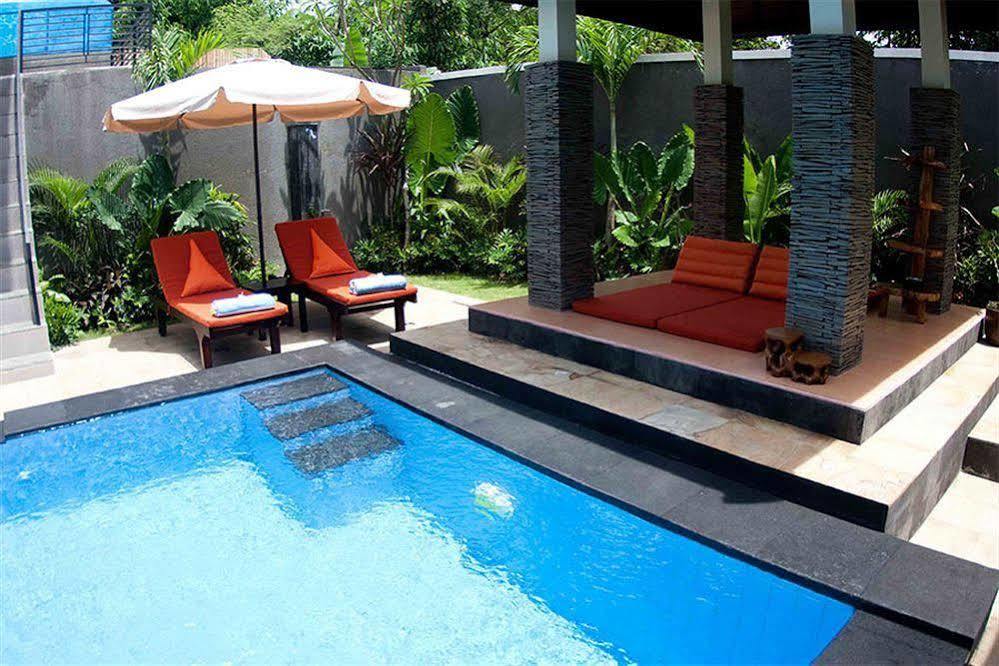 M Two Villas Seminyak Extérieur photo